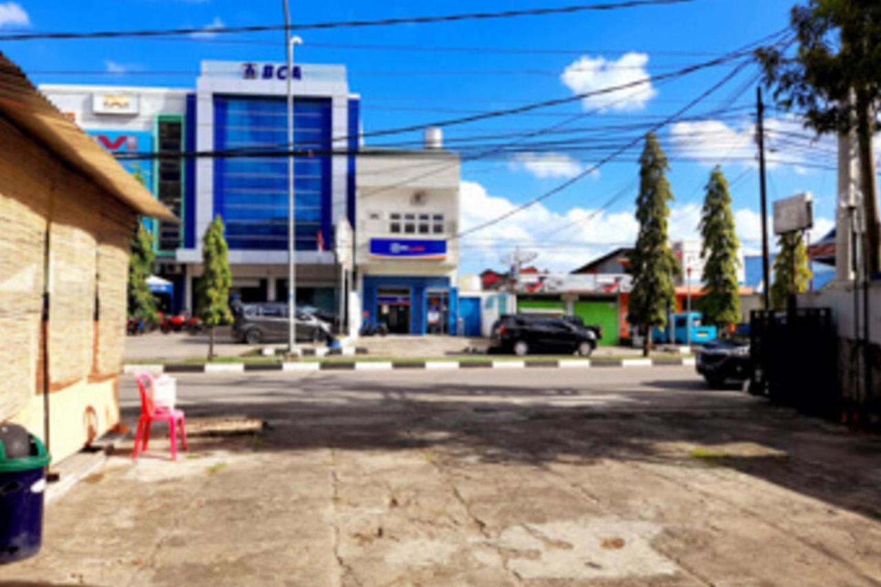 โรงแรมโรซิชาน บาว บาว Baubau ภายนอก รูปภาพ